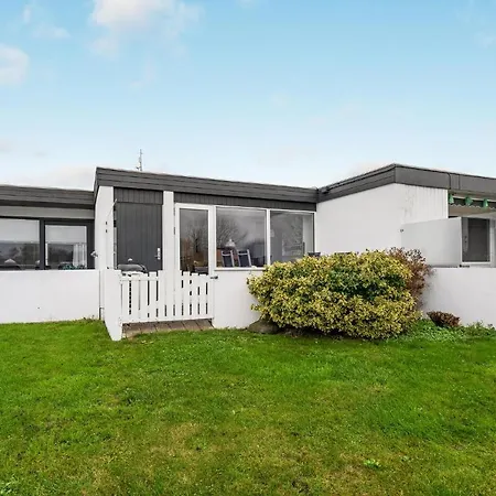 Pet Friendly In With House Sea View