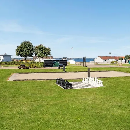 Pet Friendly In With House Sea View Дом отдыха Транекер