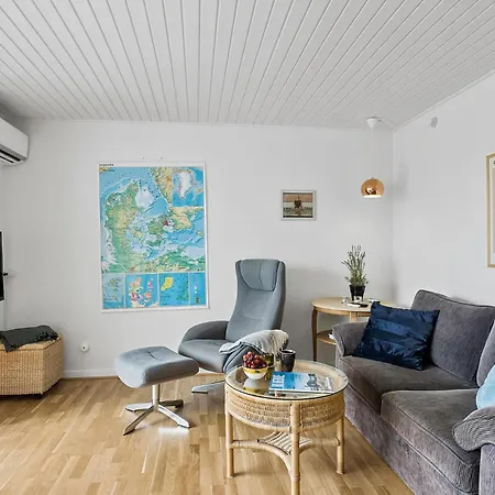 Semesterbostad Stunning In